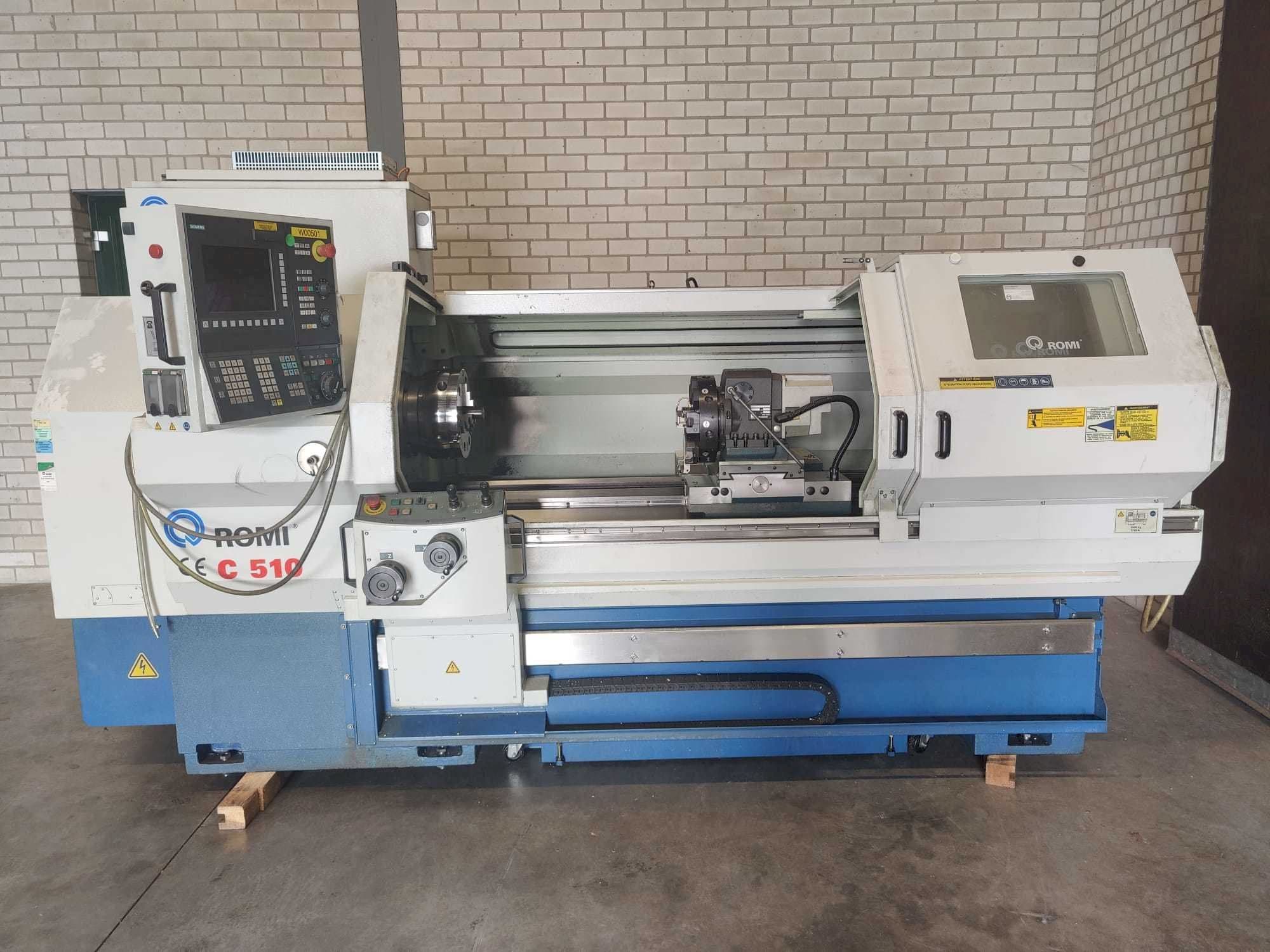 Front view of Romi C510  machine