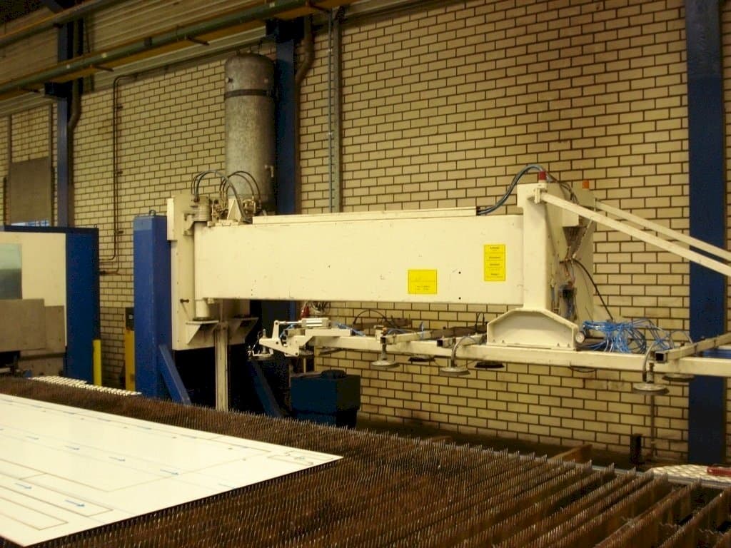 Front view of TRUMPF Loadmaster  machine