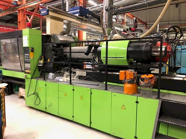 Front view of Engel ES 3550/400 HL machine