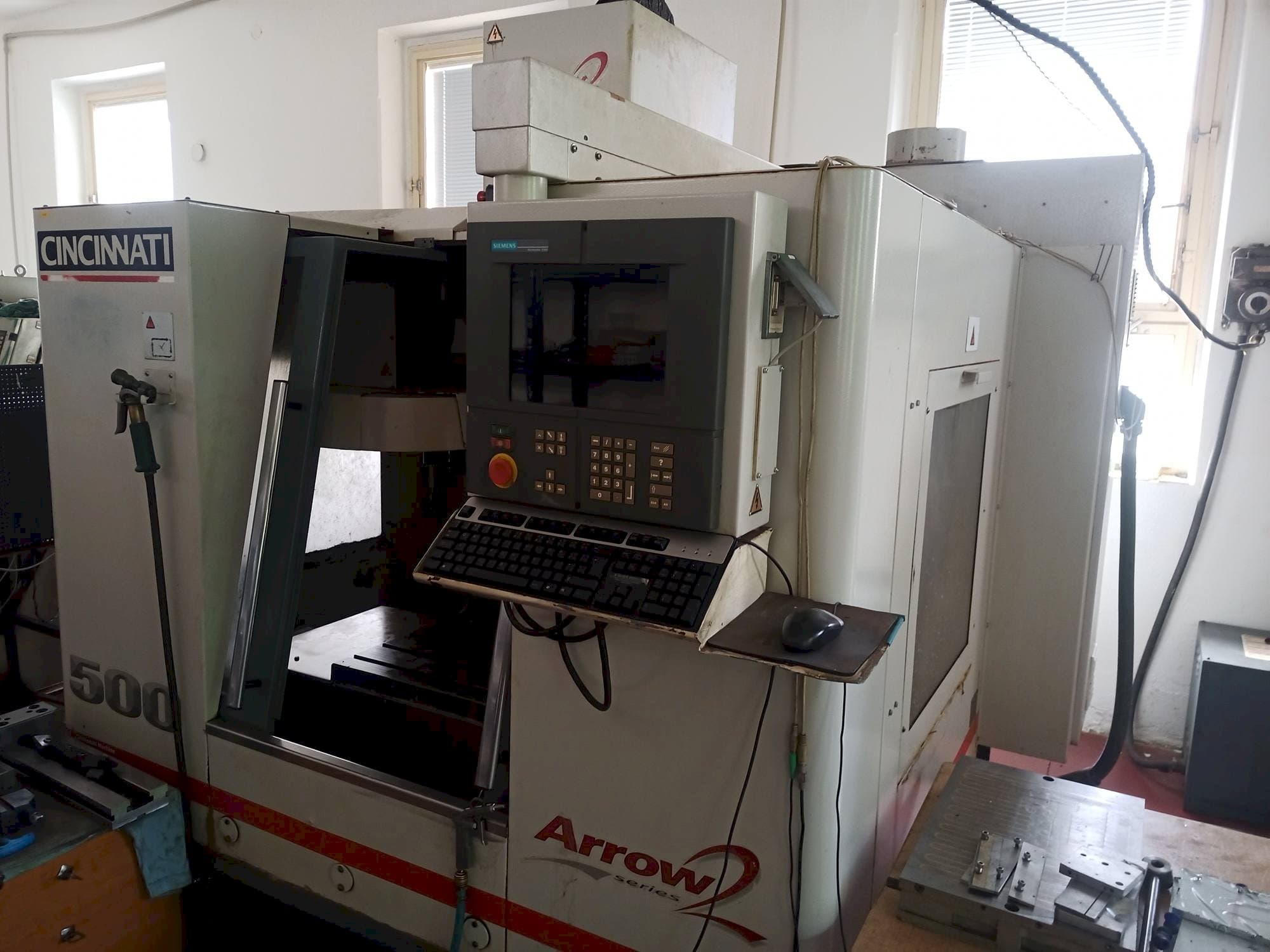 Front view of Cincinnati Arrow 2 machine