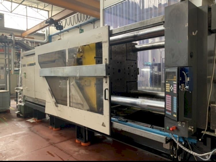 Front view of OiMA STRATOS 8500/900 S machine