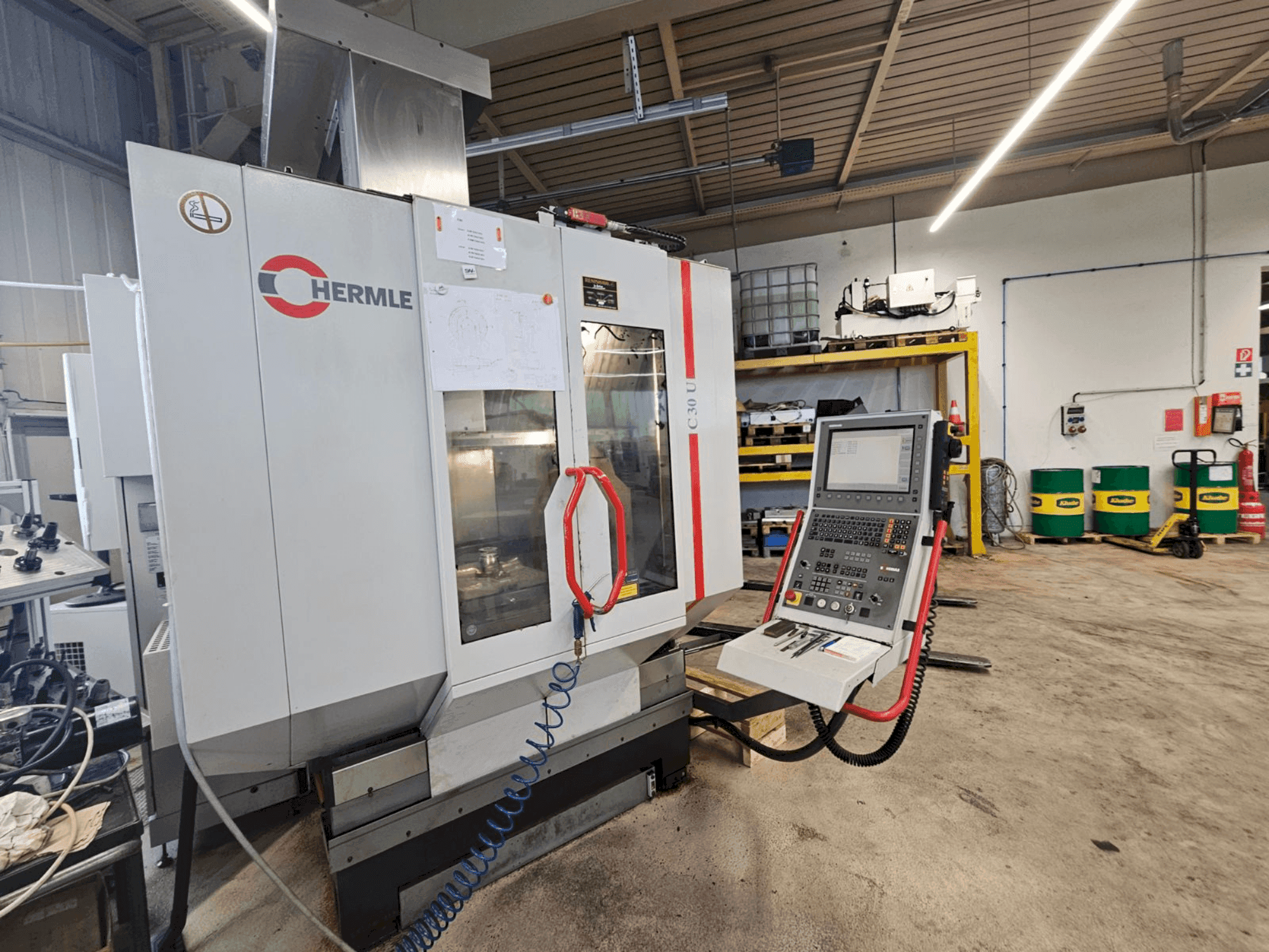 Front view of HERMLE C 30 U machine