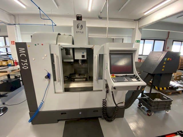 Front view of STYLE MC 750 machine