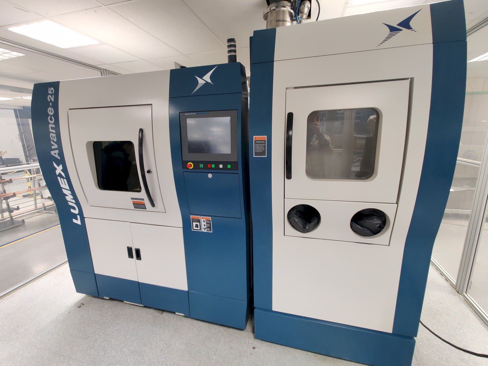 Front view of Matsuura Lumex Avance-25  machine