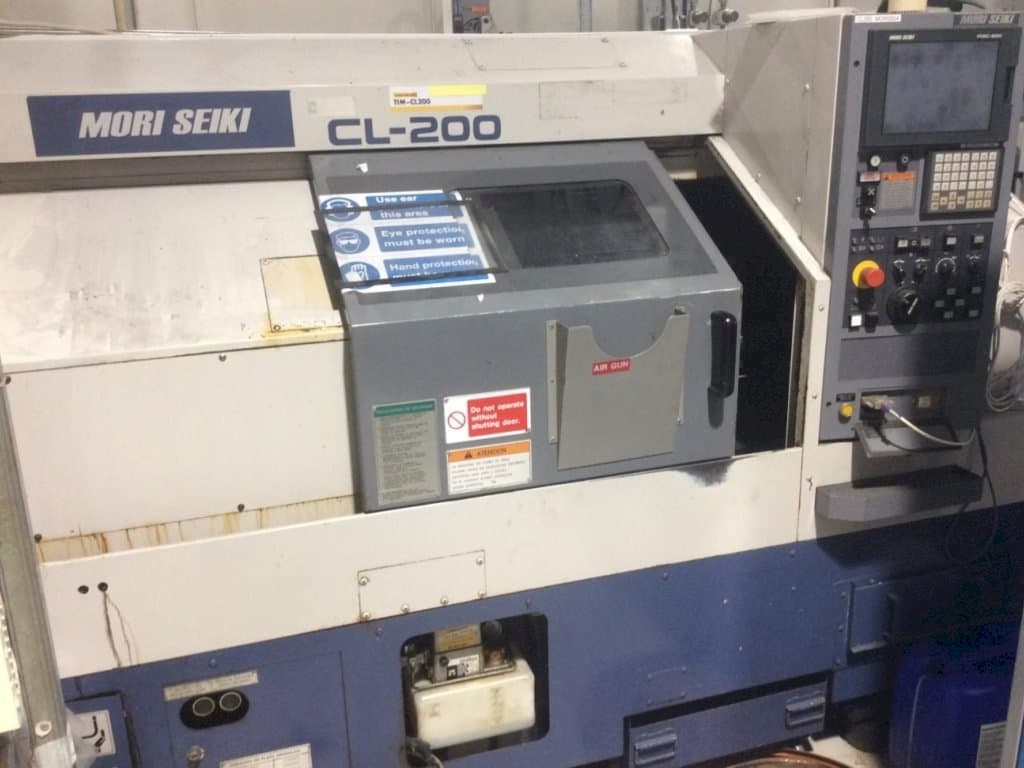 Front view of MORI SEIKI CL-200 machine