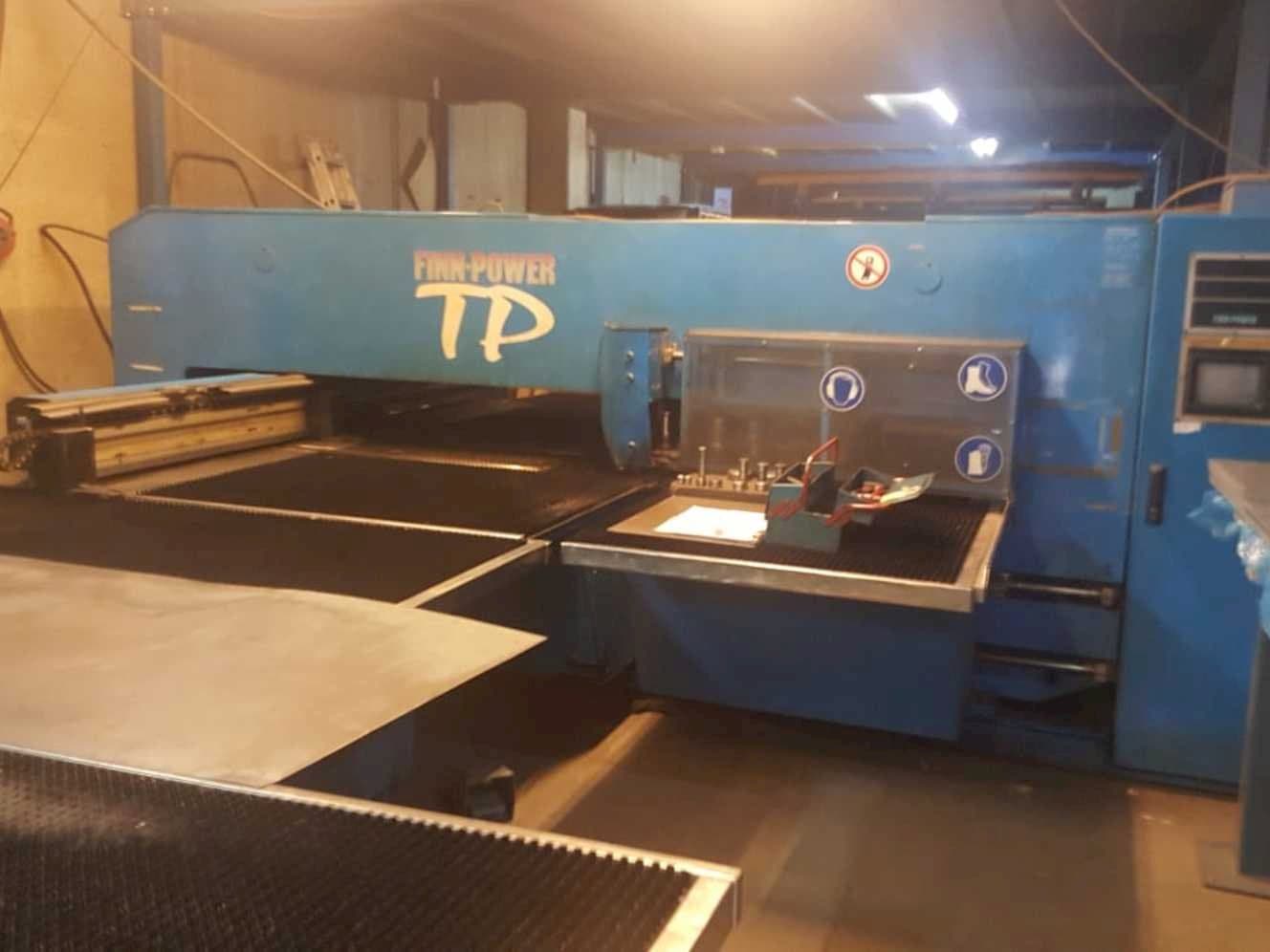 Front view of Finn-Power TP2520B1/AM machine