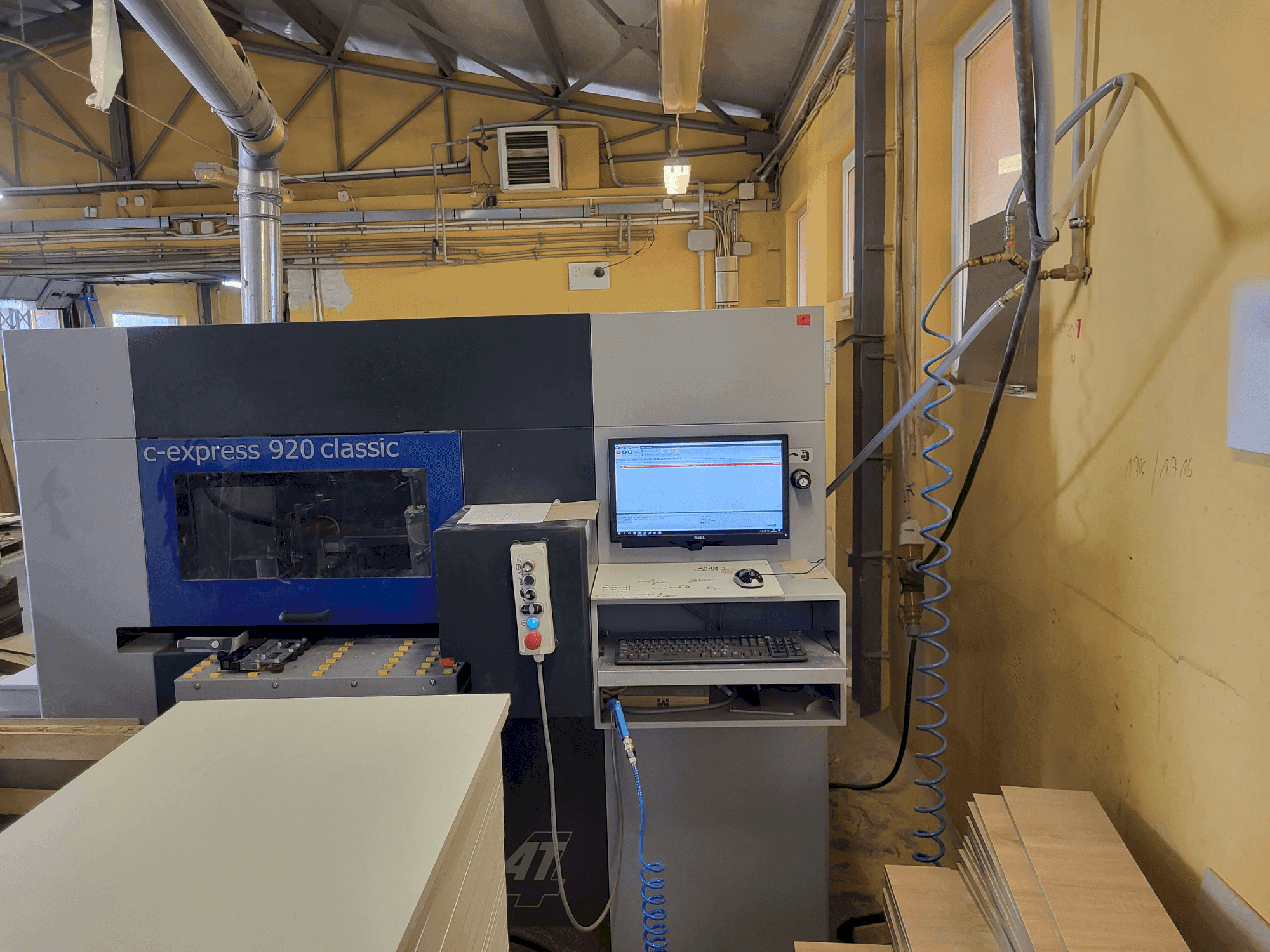 Front view of FELDER FORMAT 4 C-Express Classic  machine