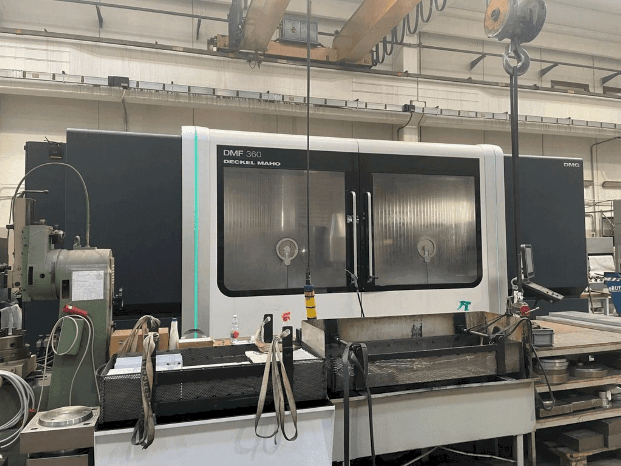 Front view of DMG DMF 360  machine