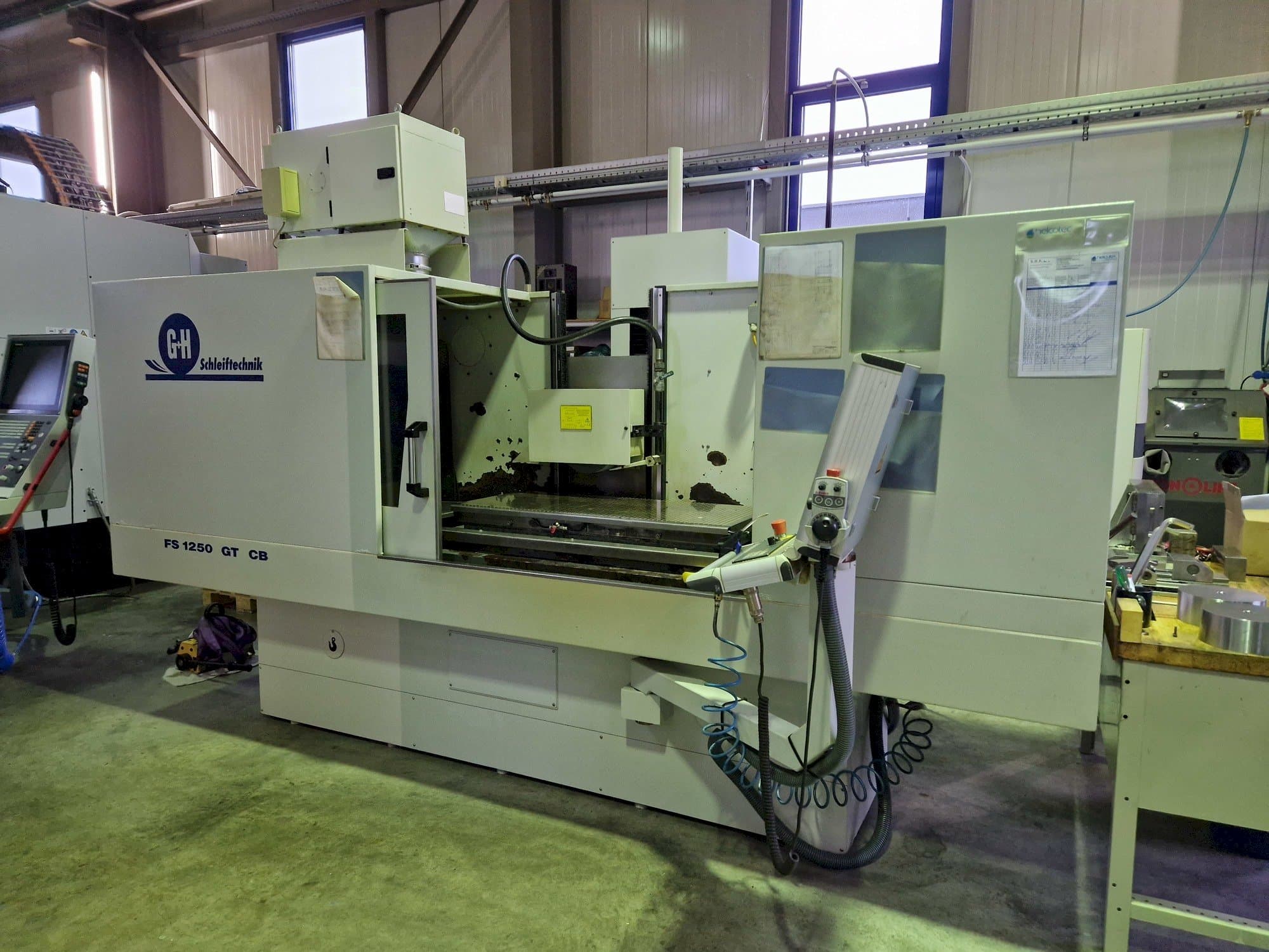 Front view of GEIBEL & HOTZ FS 1250 GT CB machine