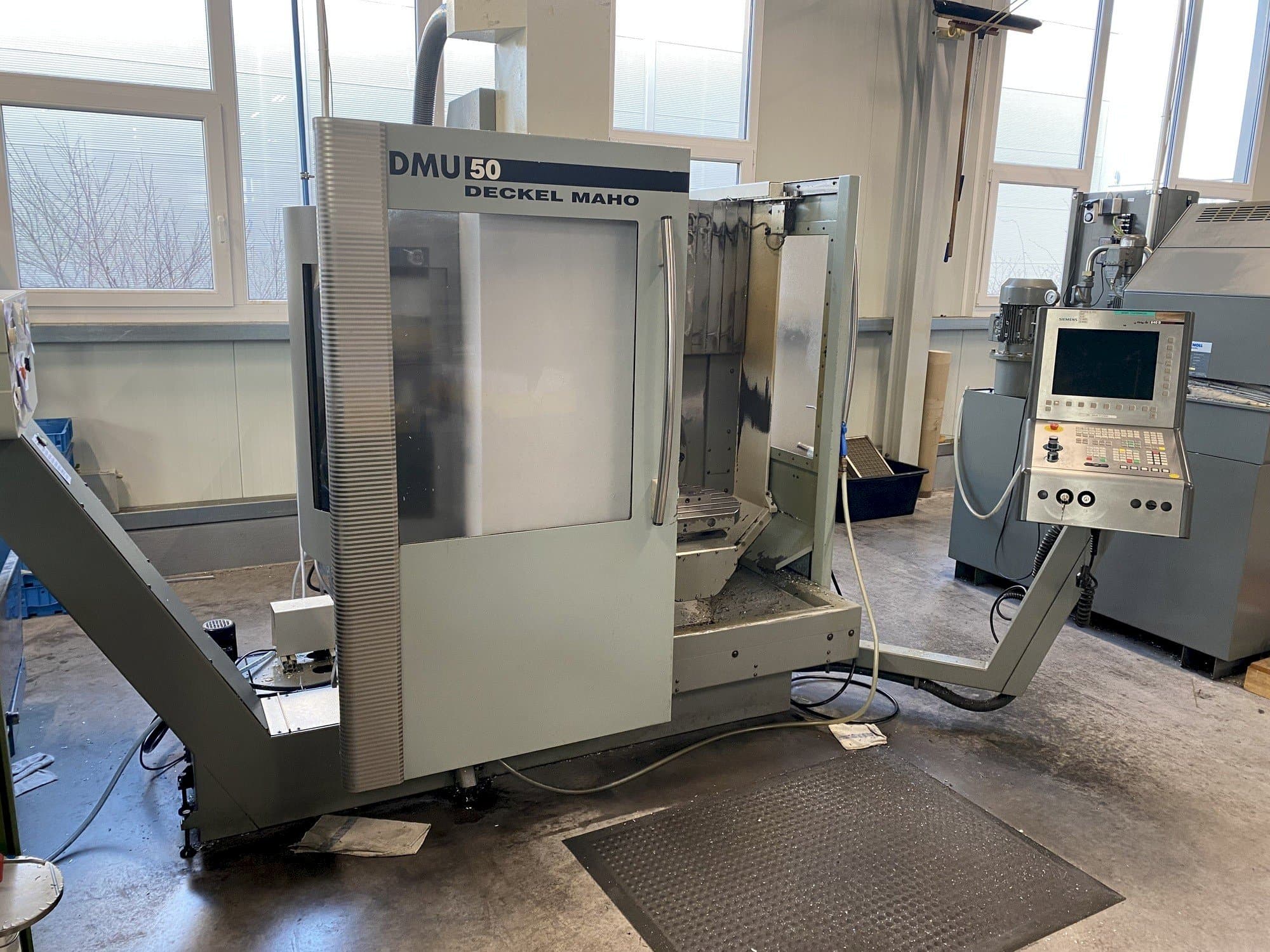 Front view of DECKEL MAHO DMU 50 machine