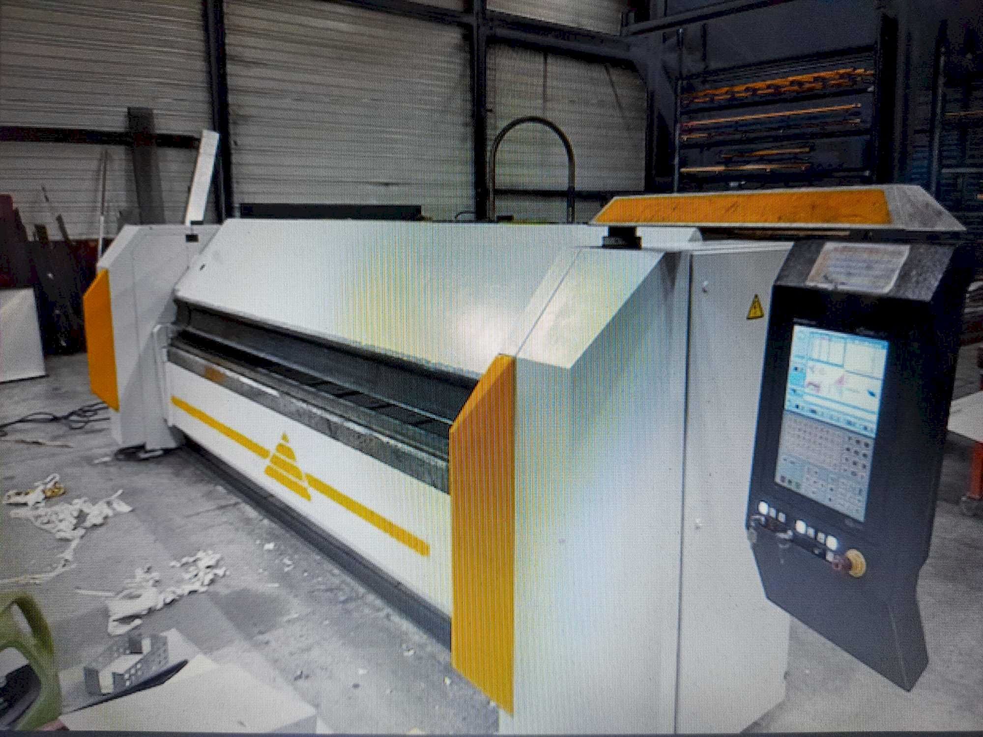 Front view of RAS 73.40 flexibend machine