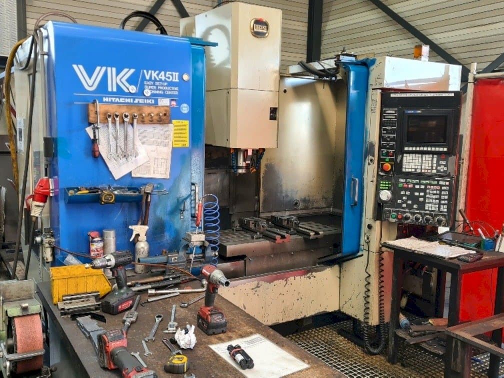 Front view of HITACHI SEIKI VK45II machine