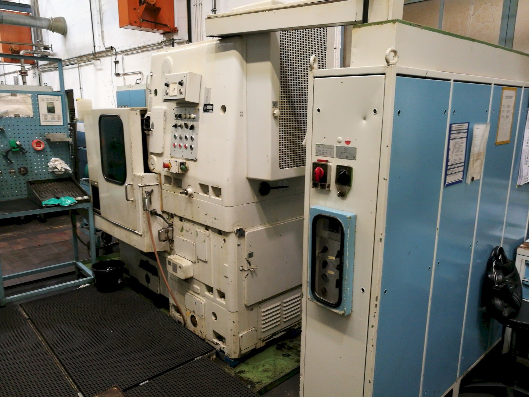 Front view of LORENZ LS400 machine