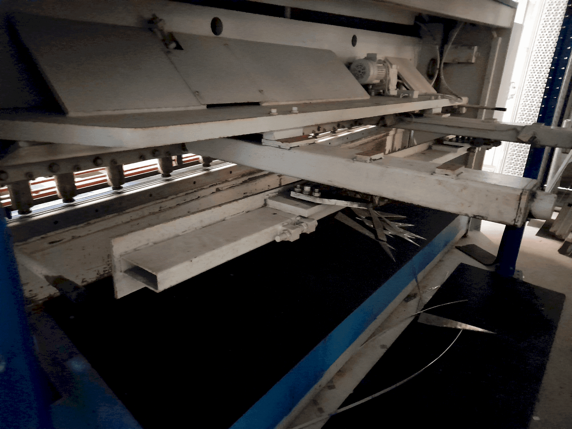 Front view of LVD HST 25/6  machine