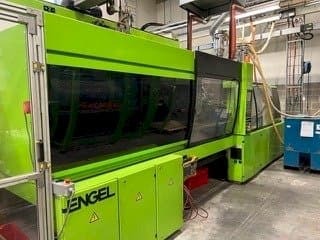 Front view of Engel ES 750 H330W / 250 HL-2F machine
