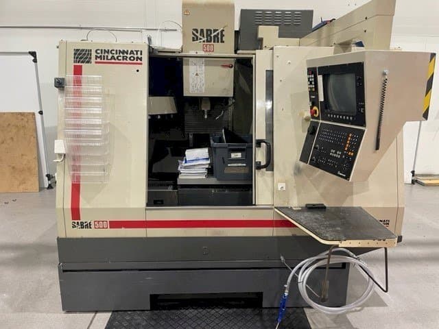 Front view of Cincinnati Milacron Sabre 500 machine
