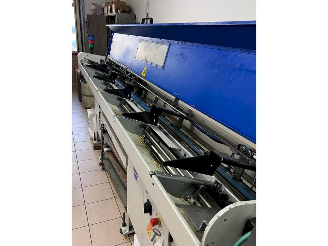 Right side view of TSUGAMI HS207 machine