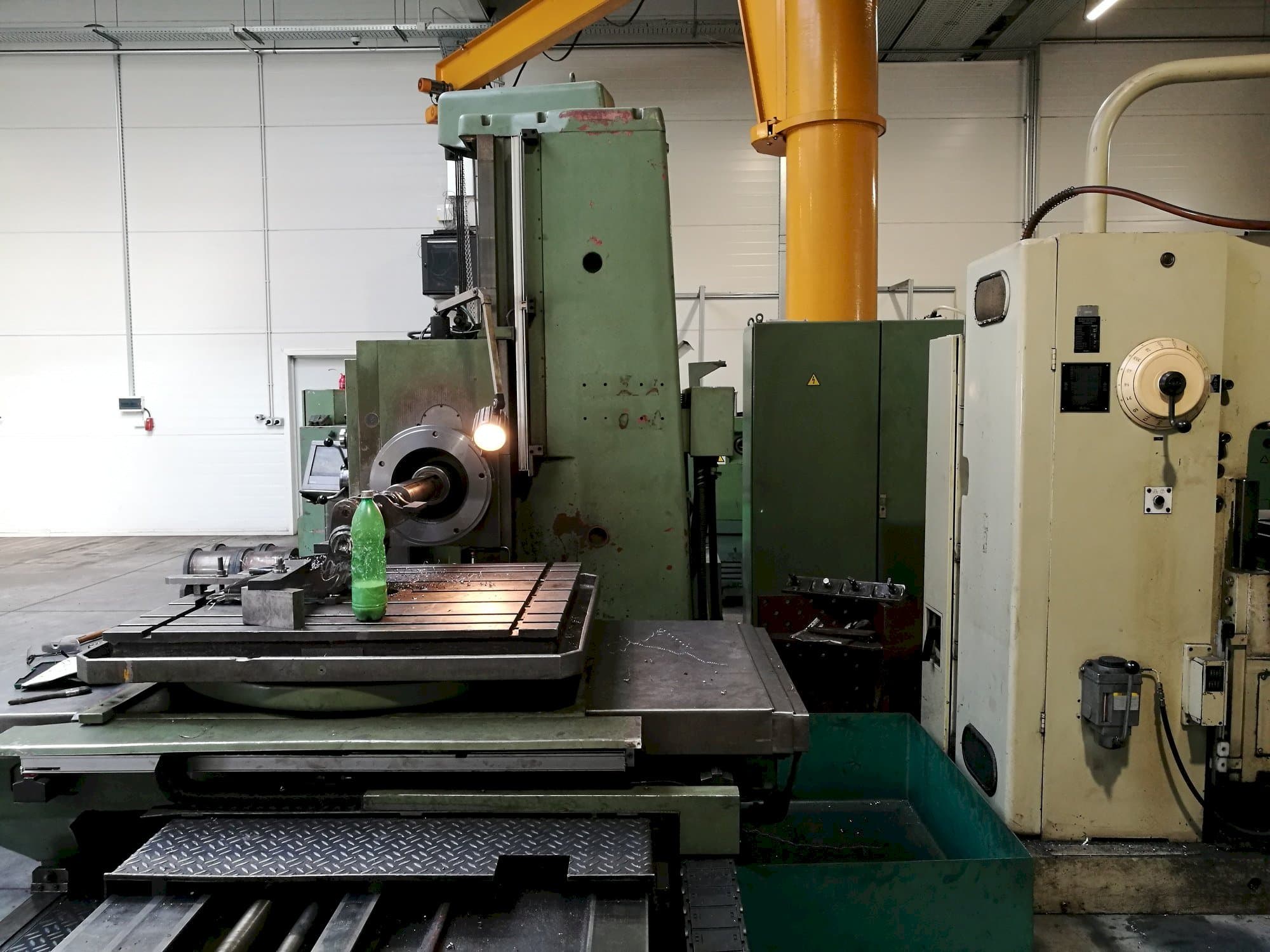 Front view of TOS WHN 9B  machine