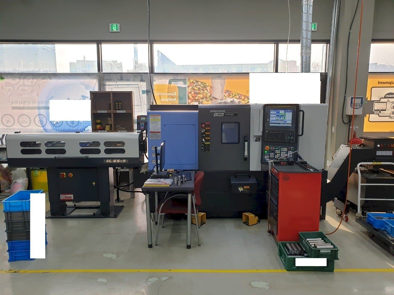 Front view of Doosan LYNX2100LMSB machine