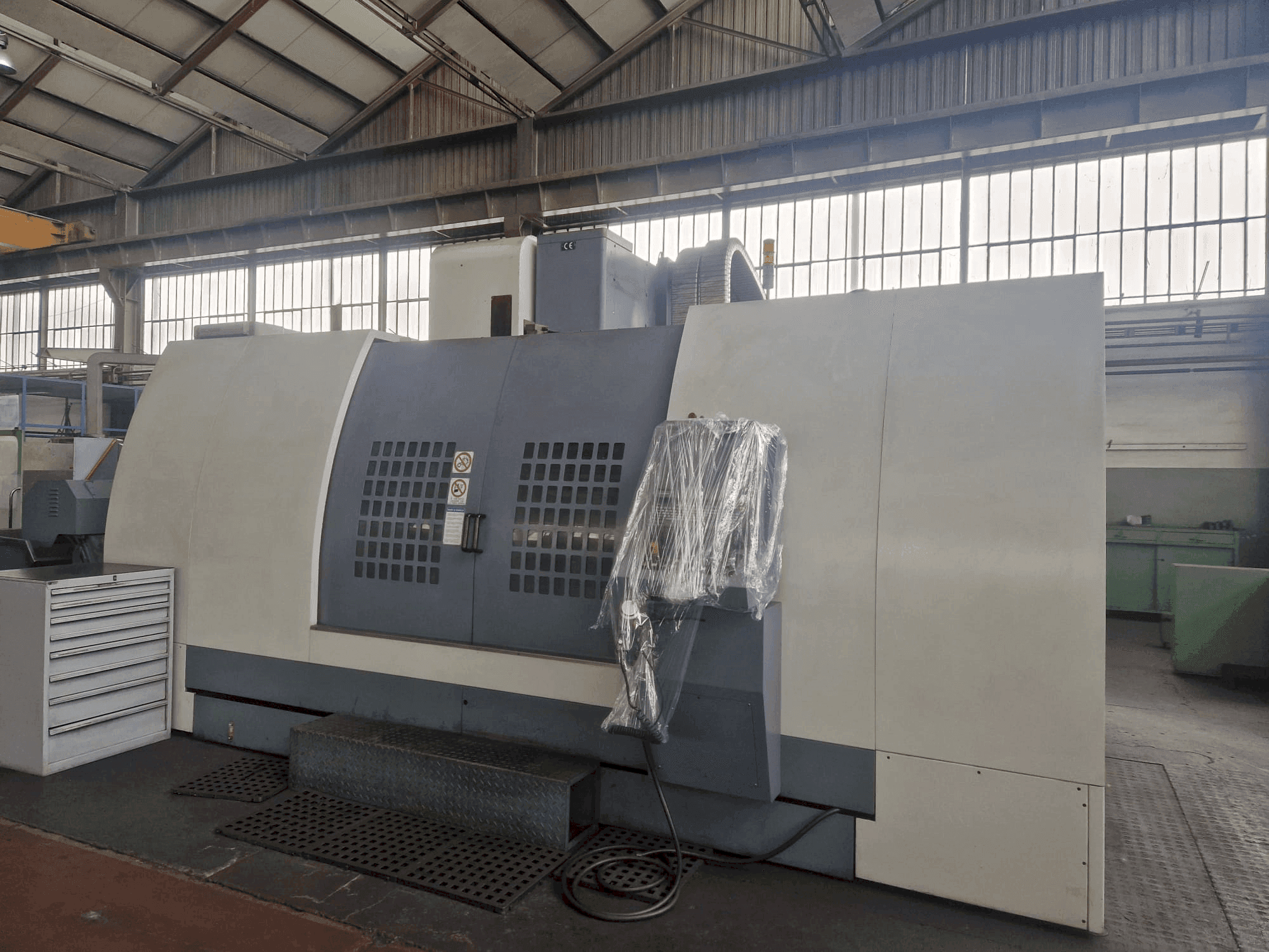 Front view of VESTA SKV 920 SE machine