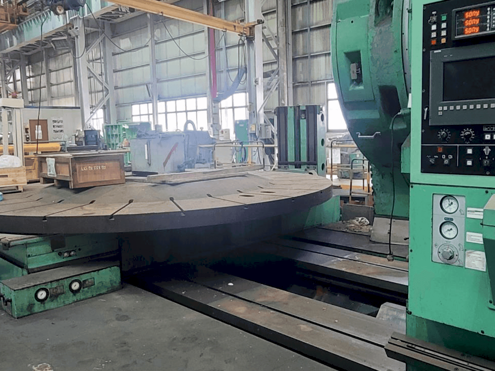 Front view of MAAG SH-600 machine