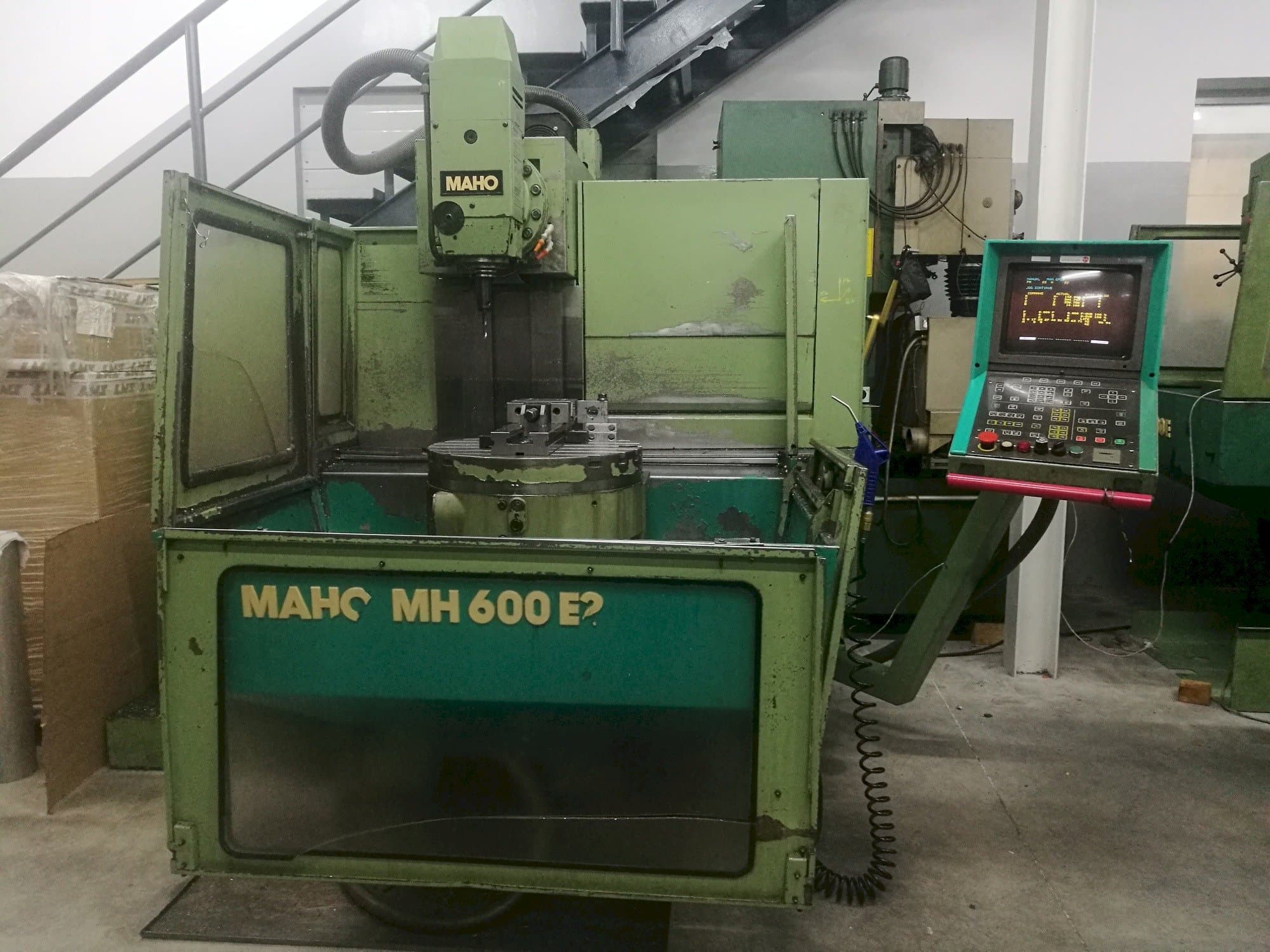 Front view of Maho MH 600 E2  machine