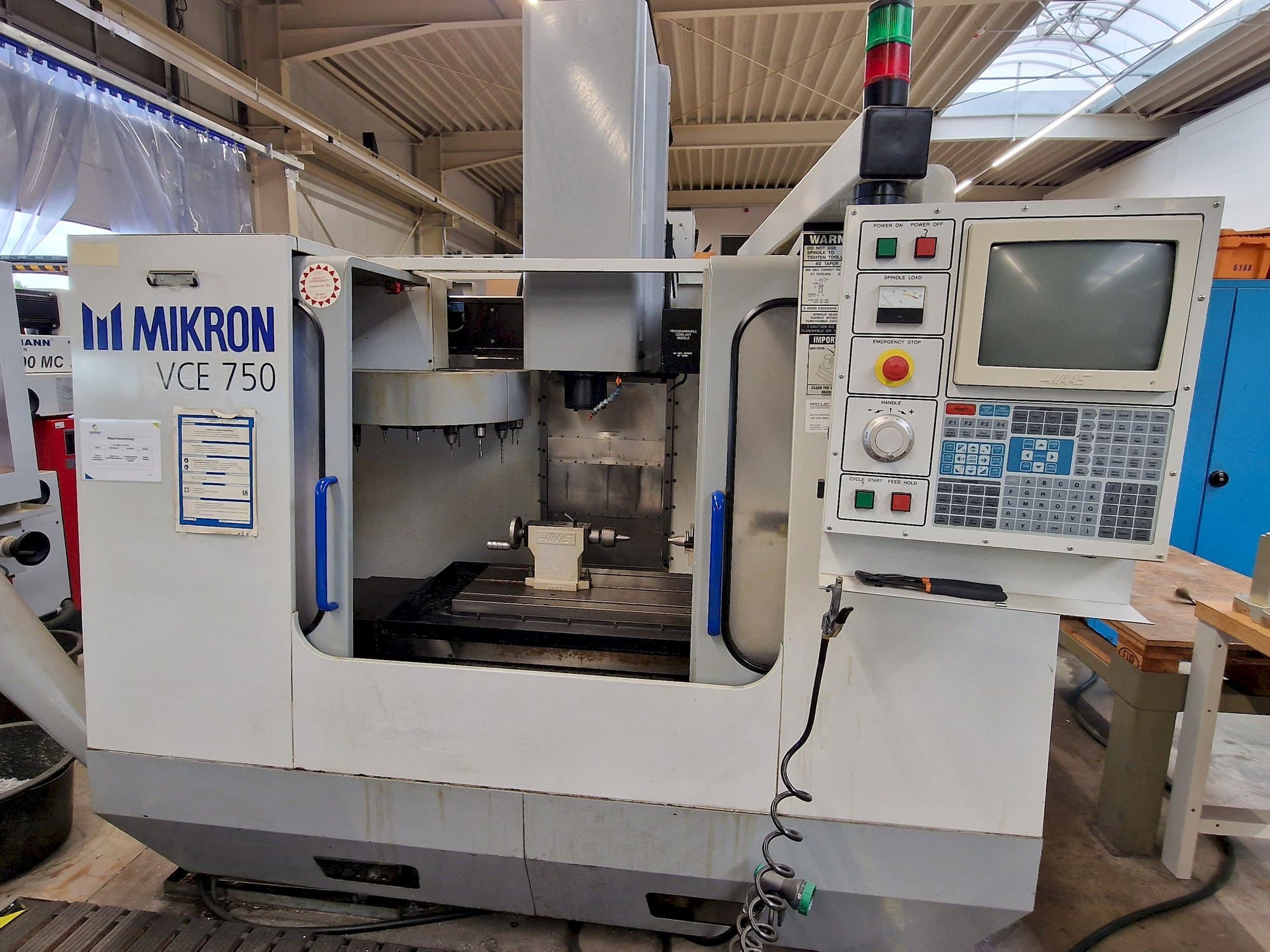 Front view of MIKRON Vce 750 machine