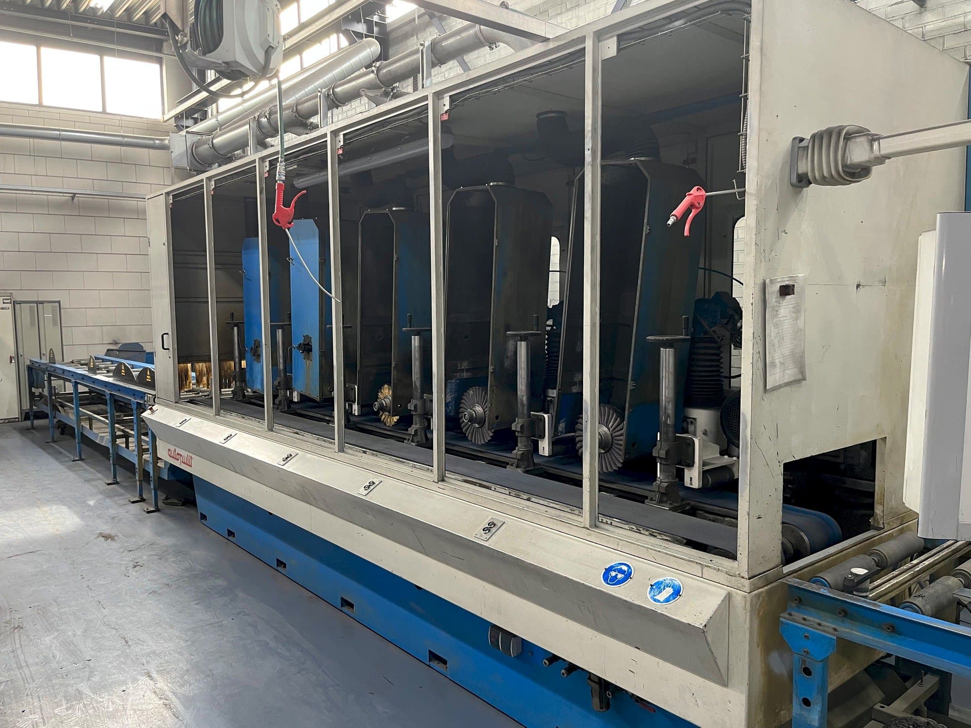 Front view of Autopulit E4R-200/5UP machine