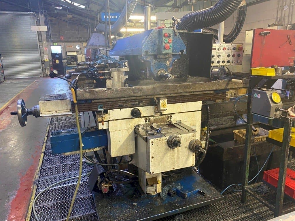 Front view of TOS Olomouc FG U32 machine