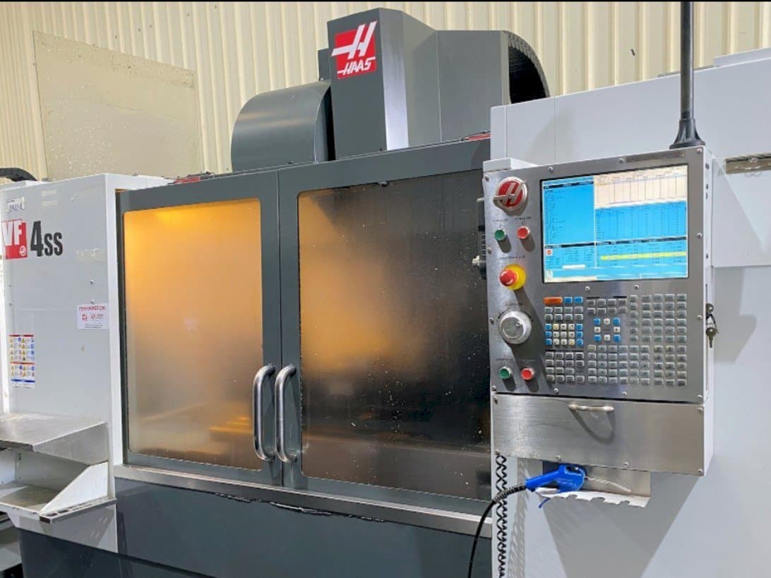 Front view of HAAS VF-4SS machine