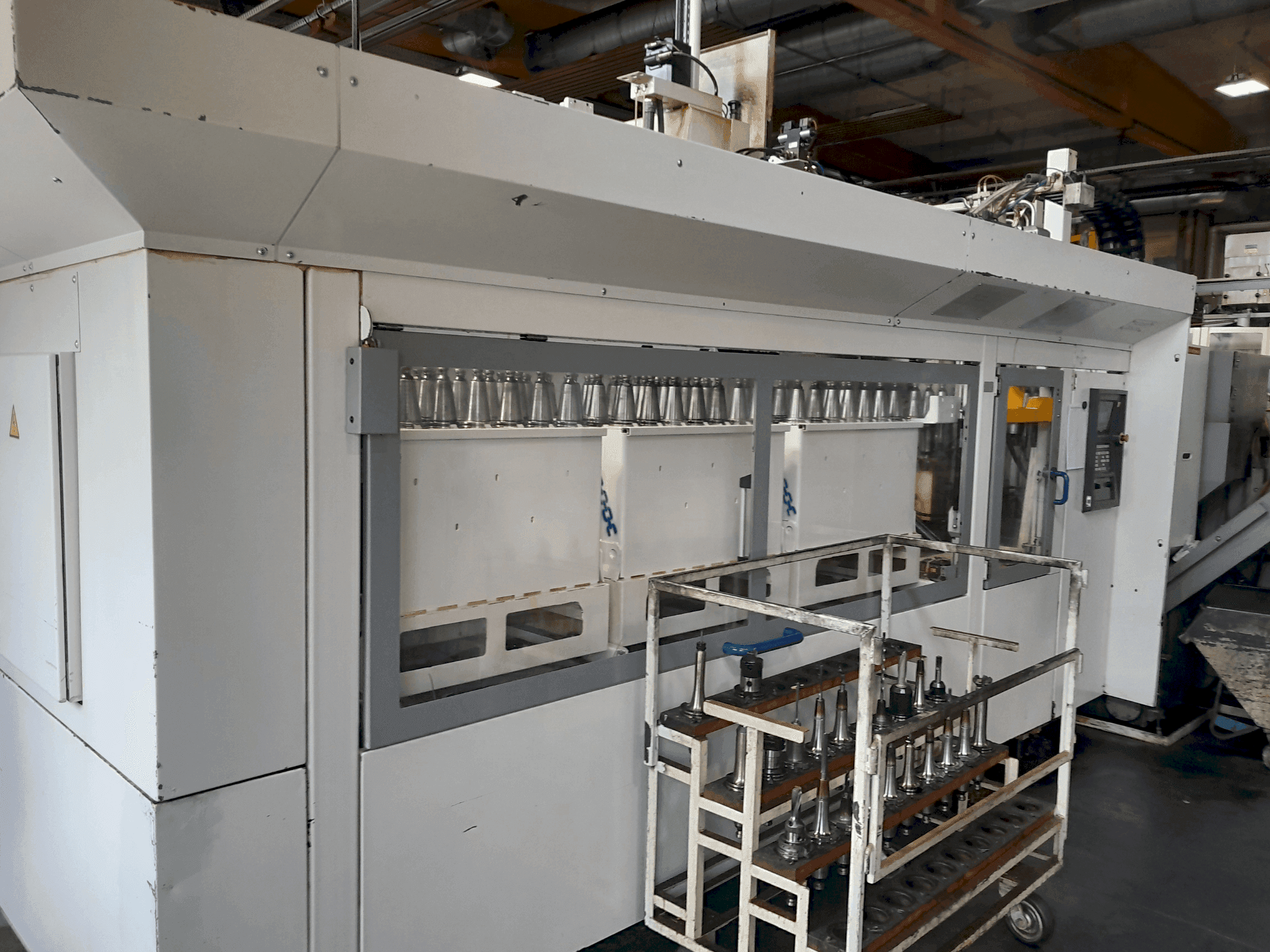 Side view of HELLER MCS-H 250  machine