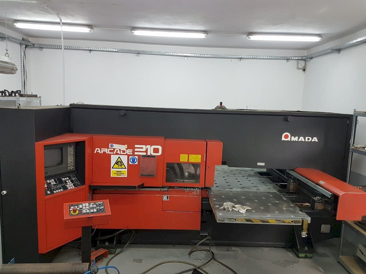 Front view of AMADA ARCADE 210 machine