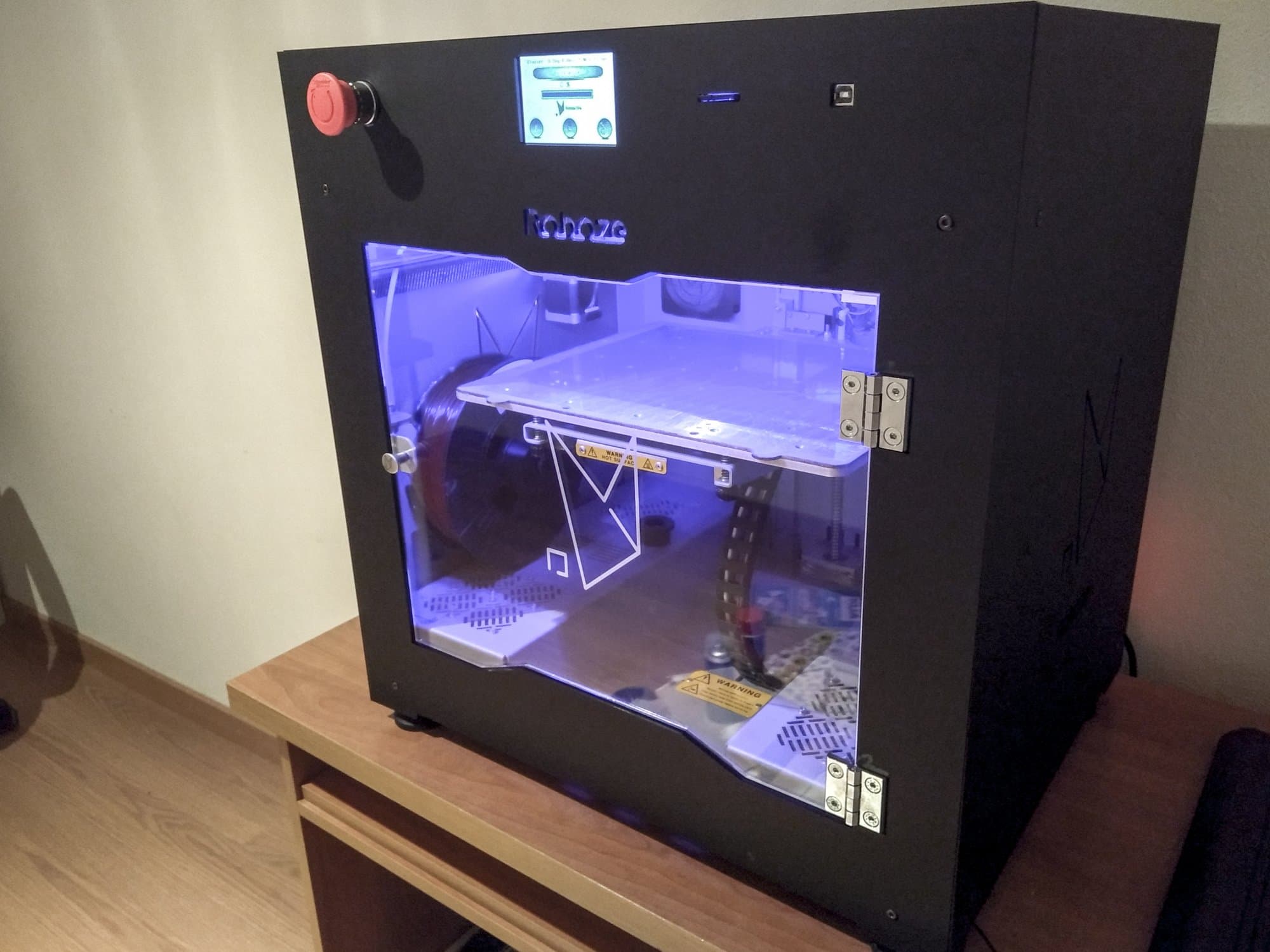 Right view of Roboze One Machine