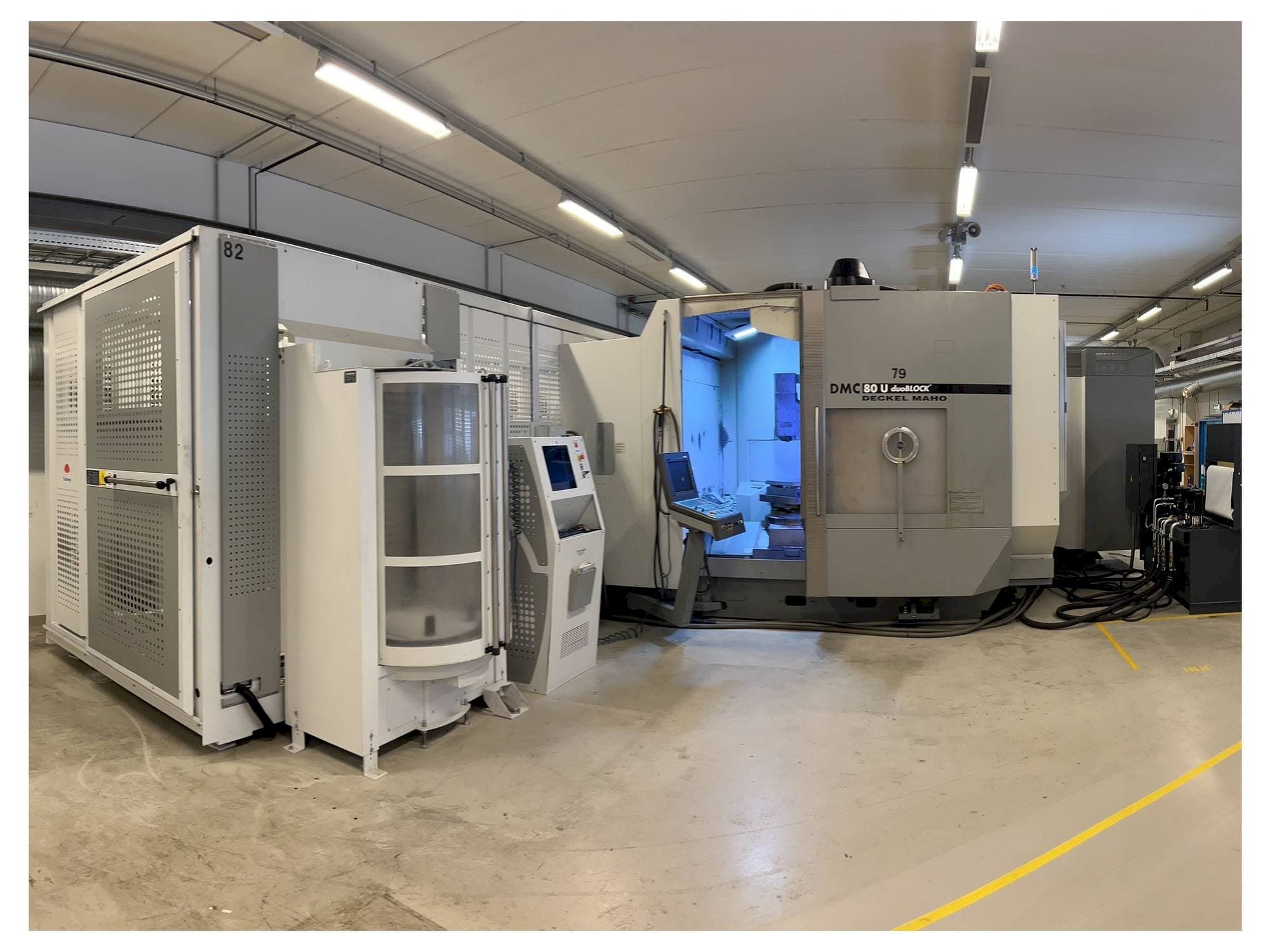 Front view of DMG DMC 80 U duoBLOCK machine