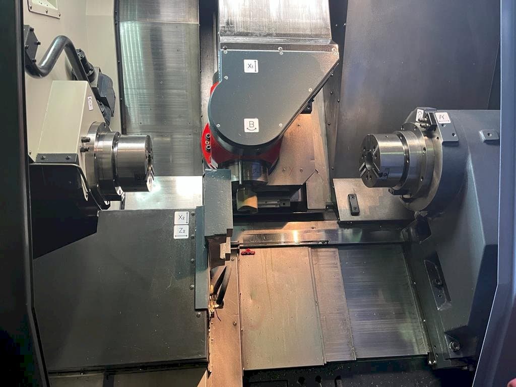 Working room of DOOSAN MX2000S machine