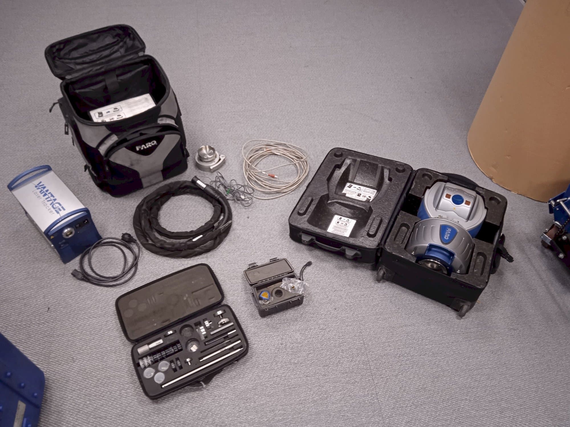 Front view of Faro Advantage Laser Tracker machine