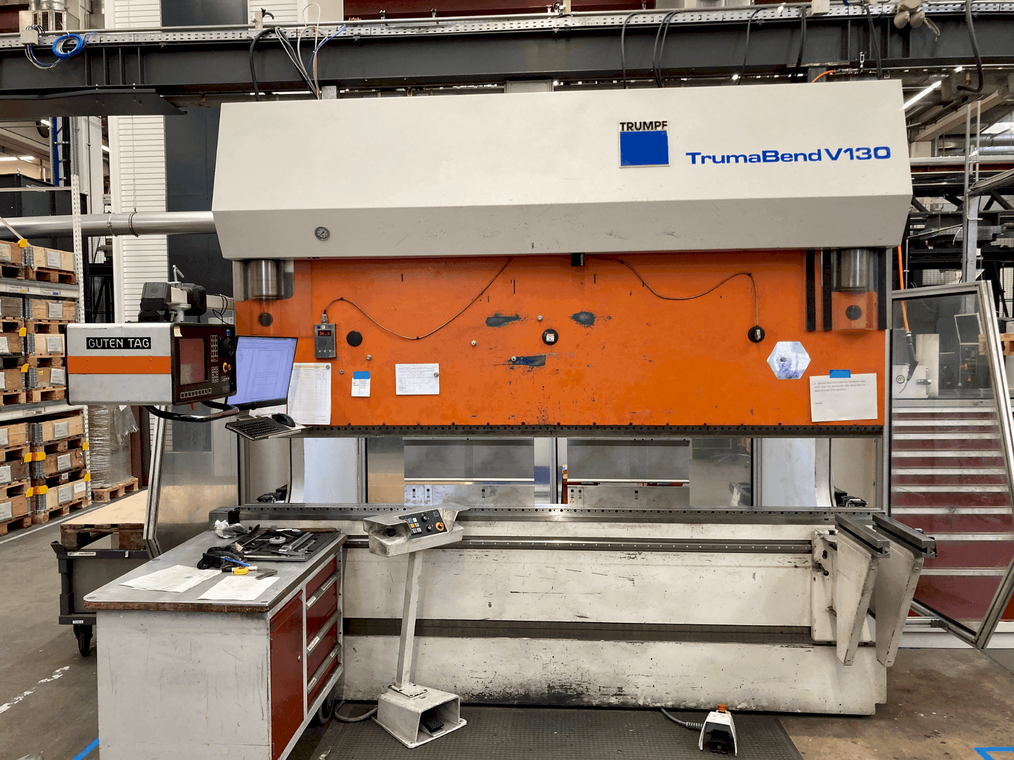 Front view of TRUMPF TrumaBend V130  machine