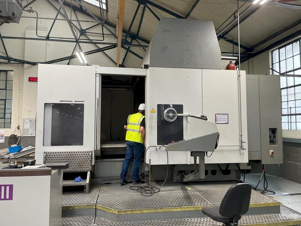 Front view of DECKEL MAHO DMU 200T machine