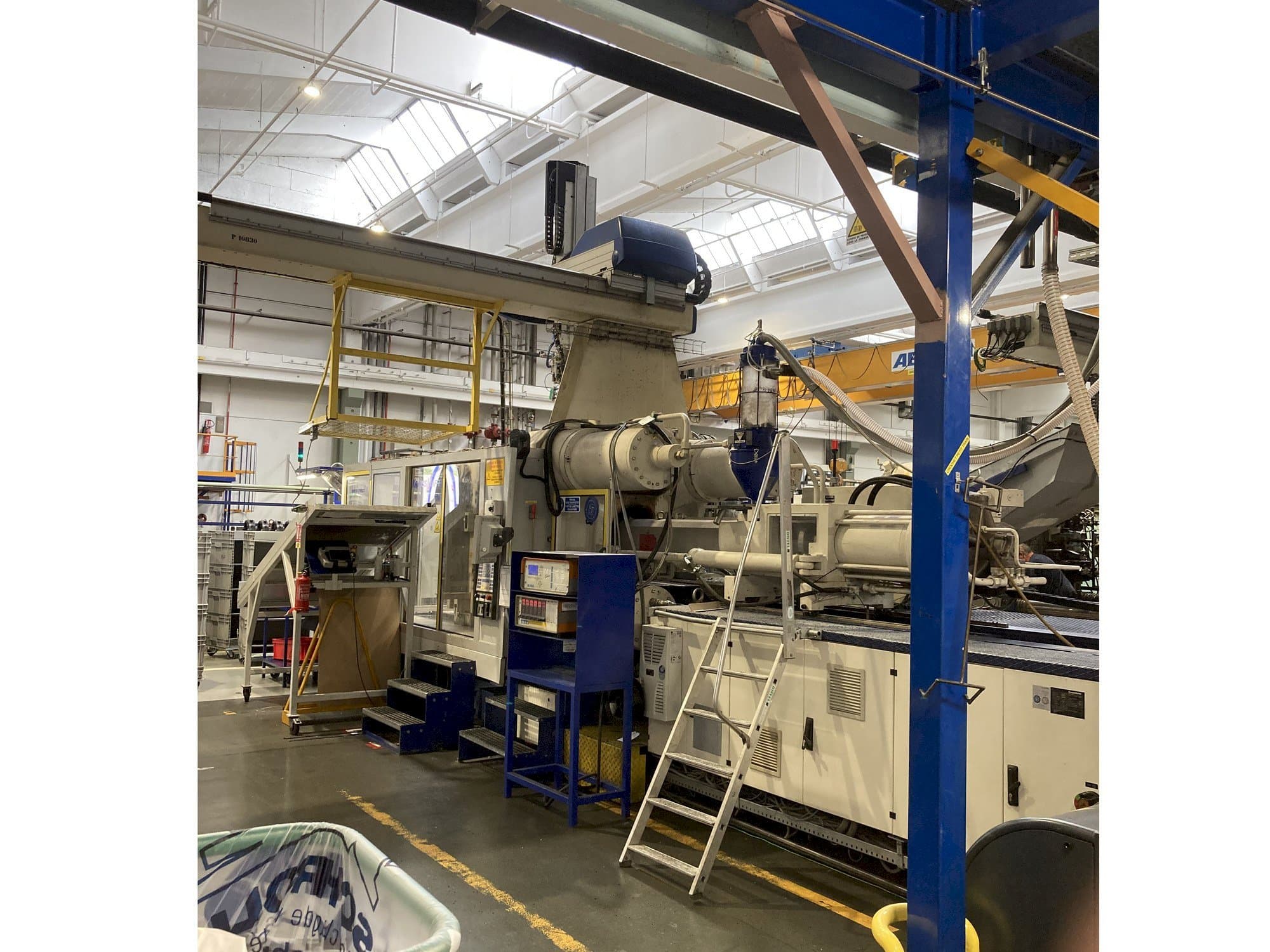 Front view of Krauss Maffei 650 – 2700 C1 machine