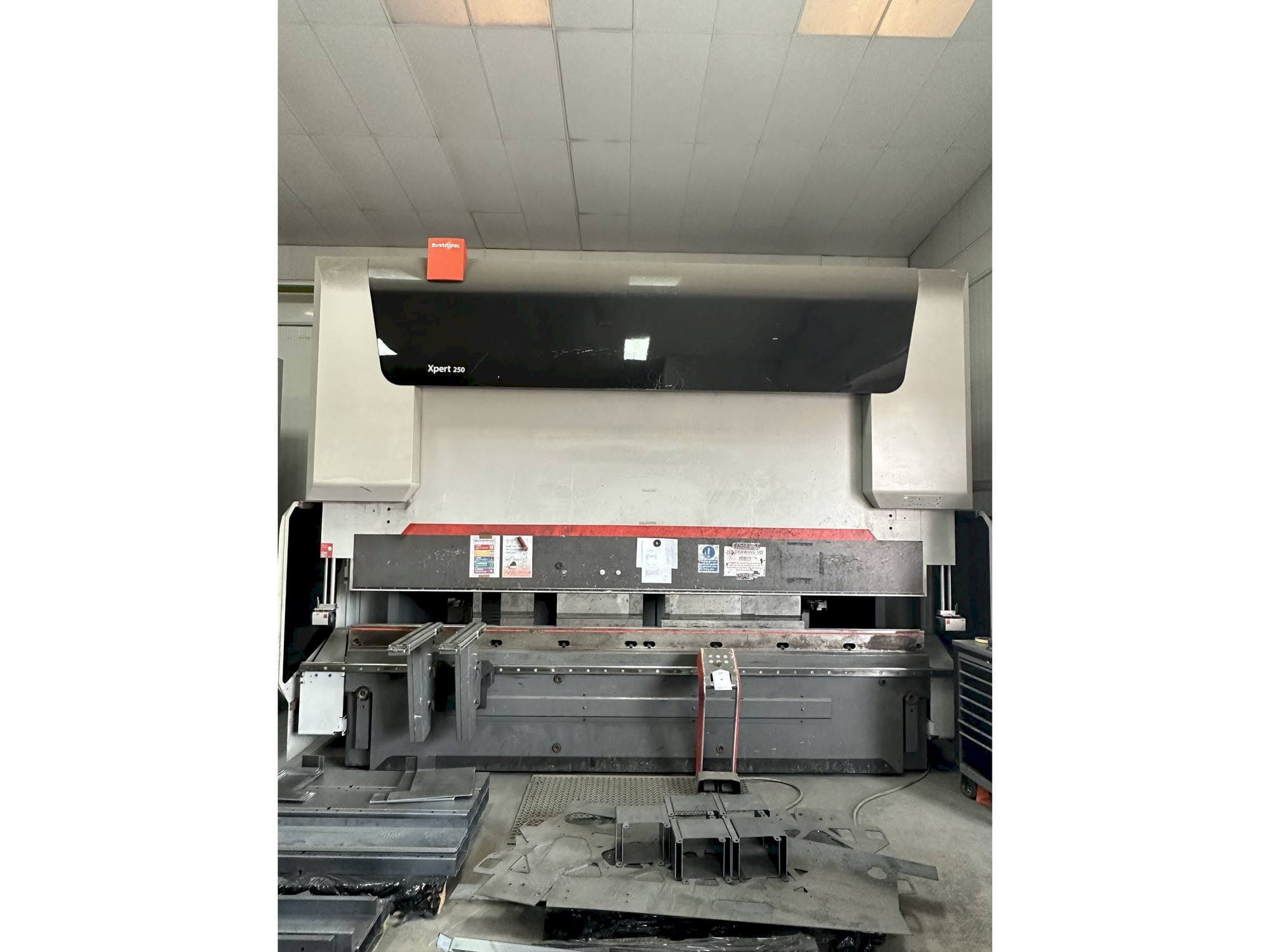 Front view of Bystronic Xpert 250/4100 machine