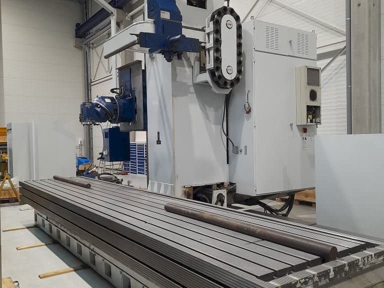 Front view of CME FCM 6000 machine