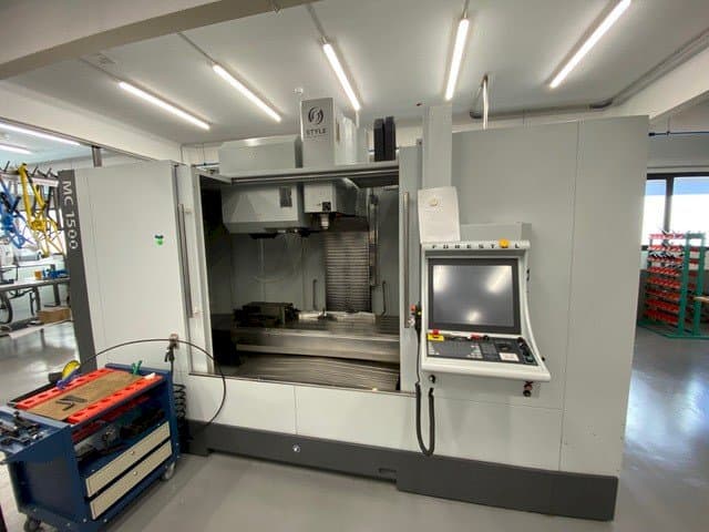 Front view of STYLE MC 1500 machine