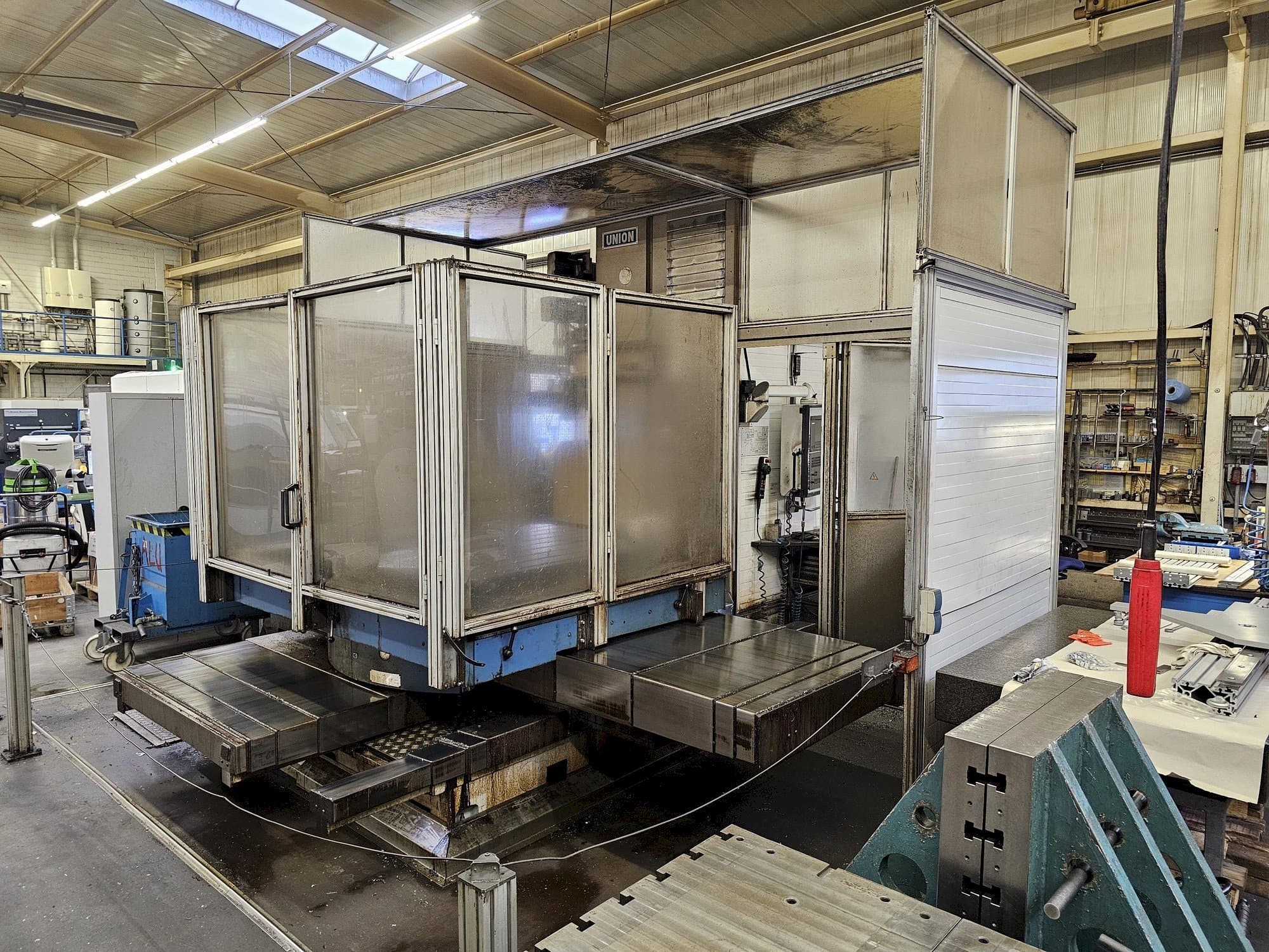 Front view of UNION TC 110 machine