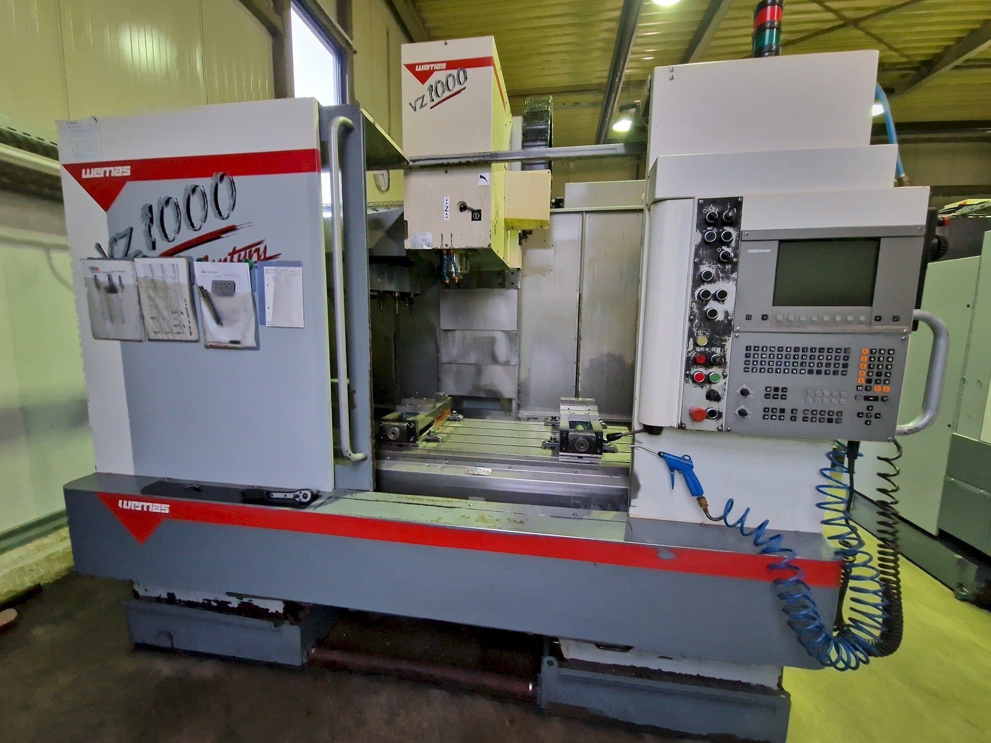 Front view of WEMAS VZ 1000 machine