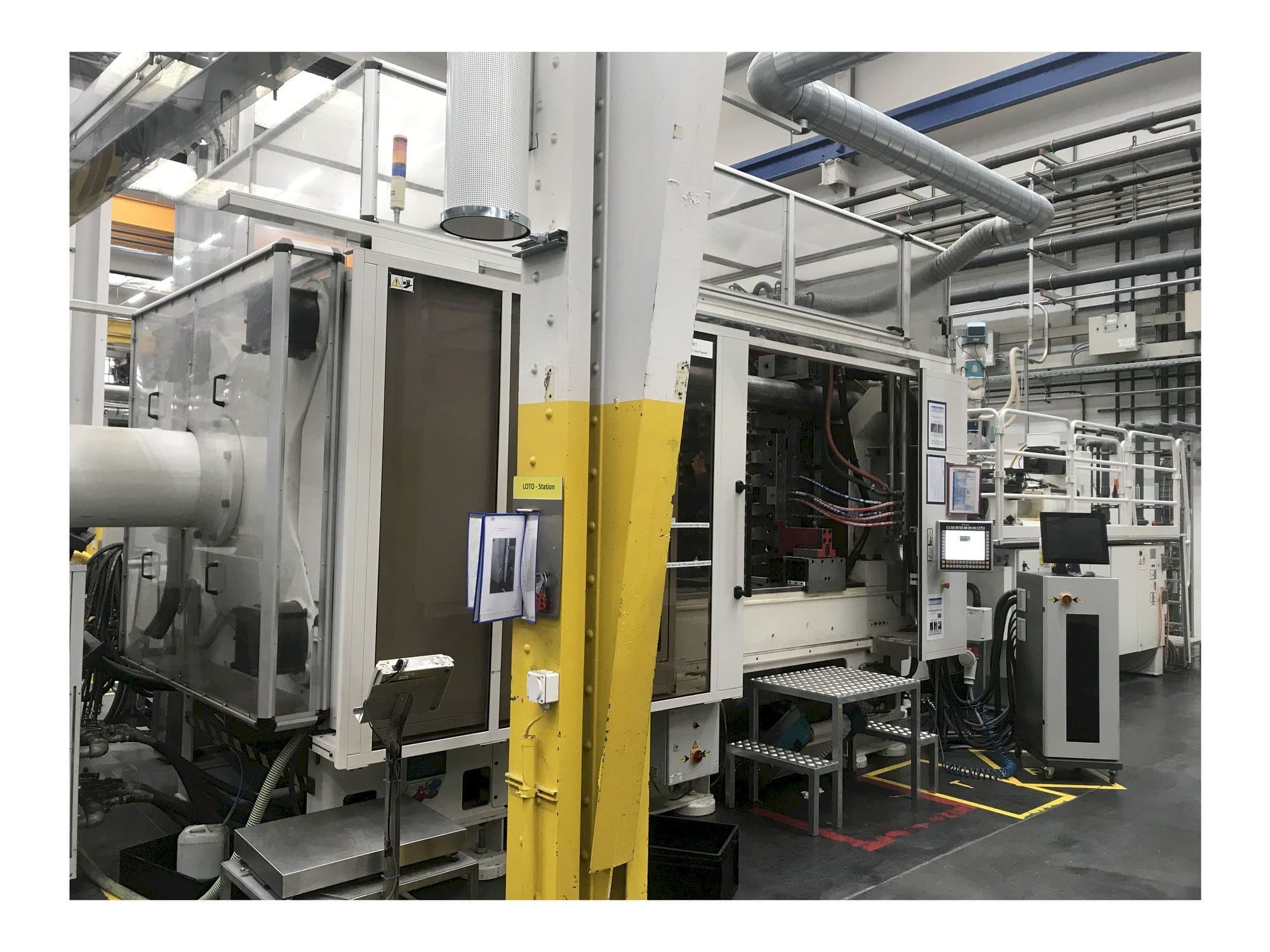 Front view of Husky H650 RS 80/65 machine