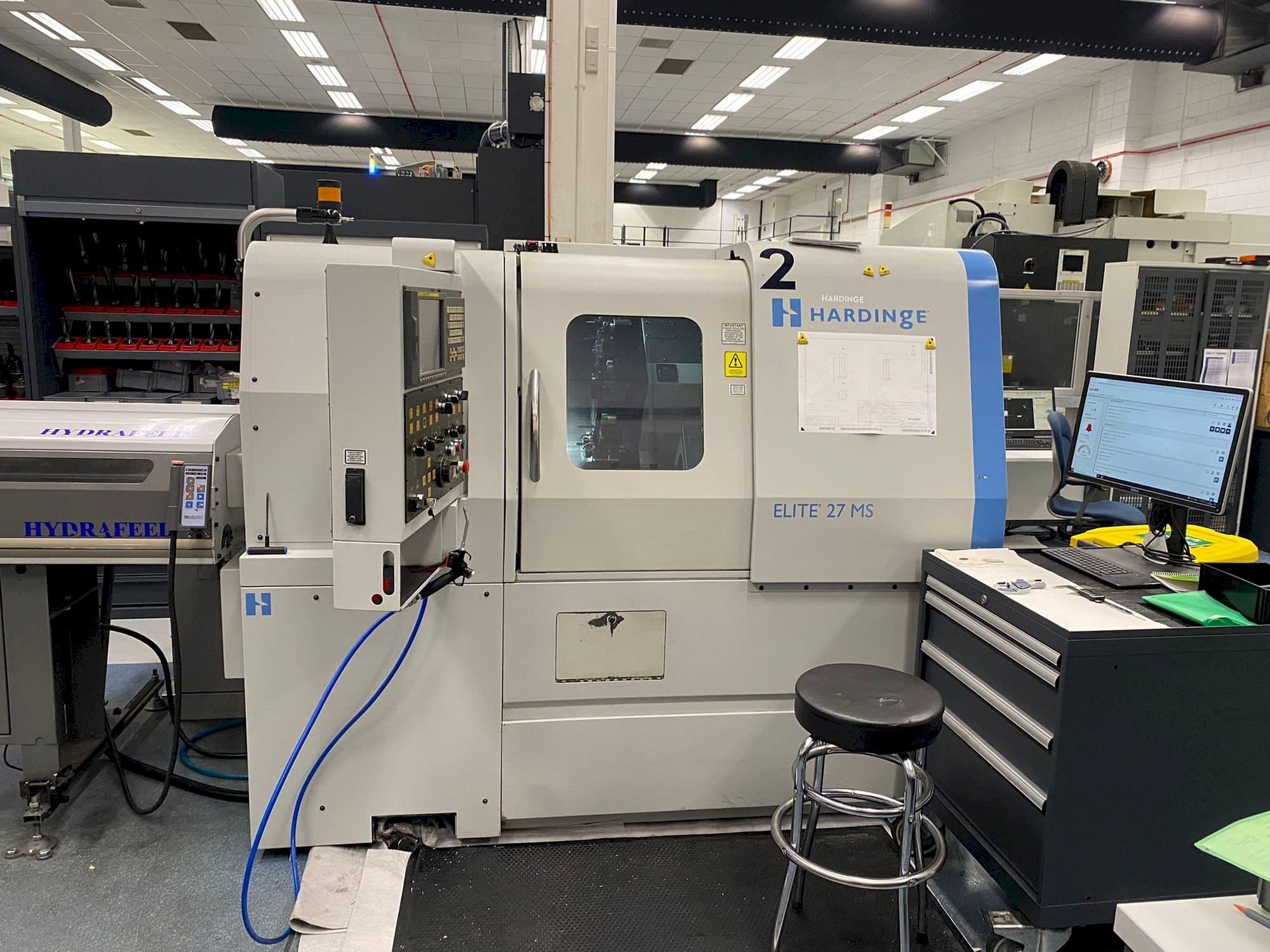 Front view of HARDINGE Elite 27MS machine