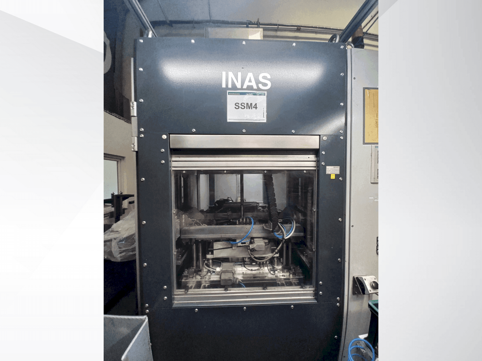 Front view of INAS VSM 210  machine