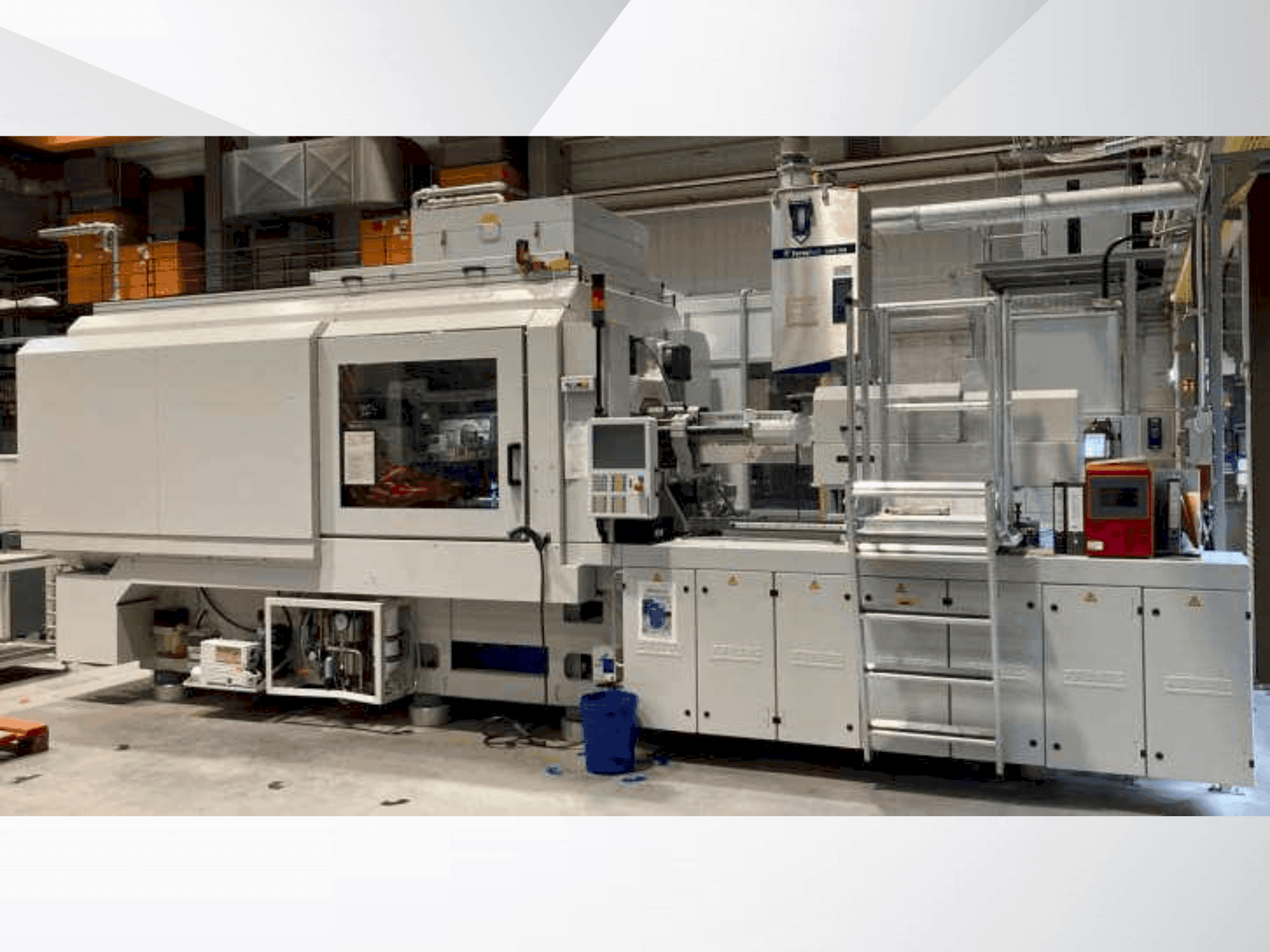 Front view of Arburg SGM Allrounder 720A  machine