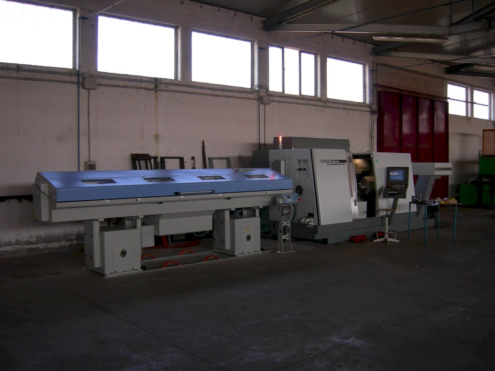 Front view of Gildemeister CTX 420 V6 linear machine