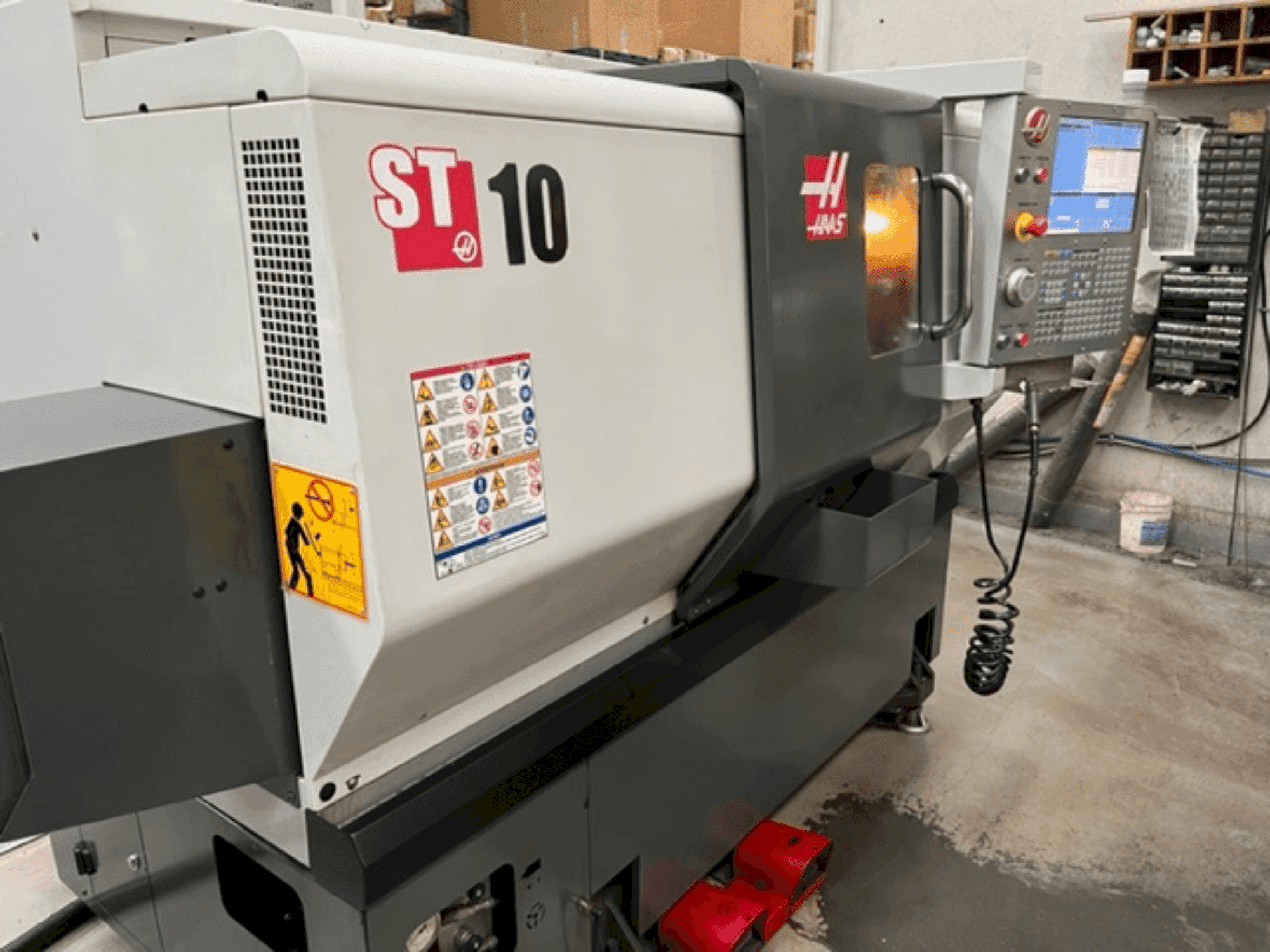 Front view of HAAS ST 10  machine